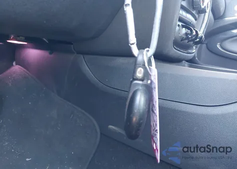 2016 Mini Clubman Cooper S из США, поврежденный, VIN WMWLN9C5XG2B31106